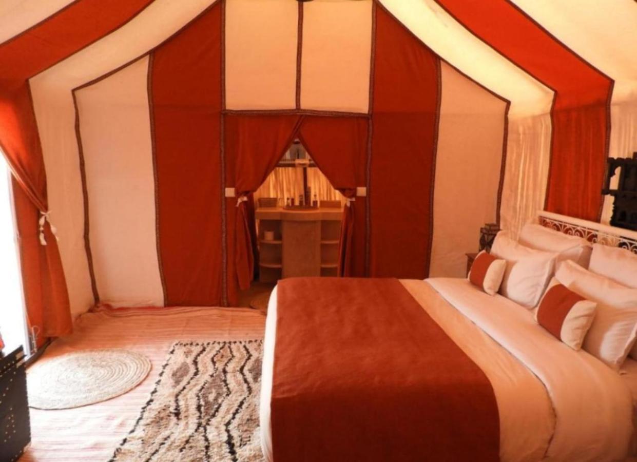 Desert Paradise Luxury Camp Merzouga Eksteriør billede